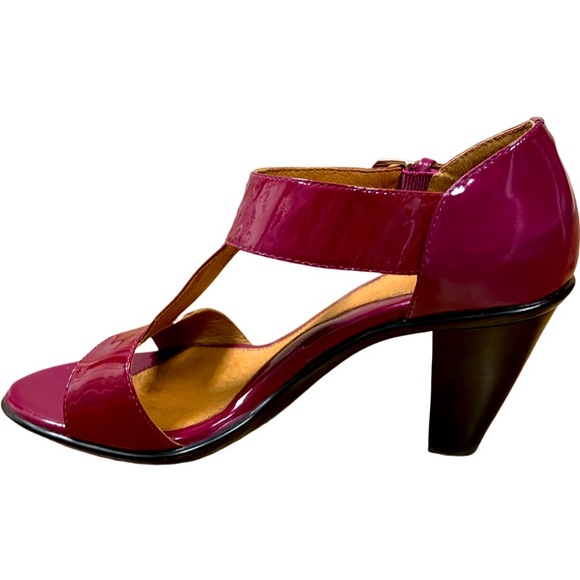 SOFFT Sandals - Picture 5 of 11